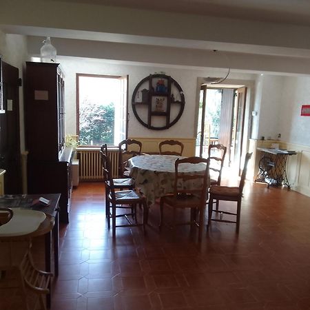 Les Favouilles - Gite & Chambres D Hotes Dauphin Buitenkant foto
