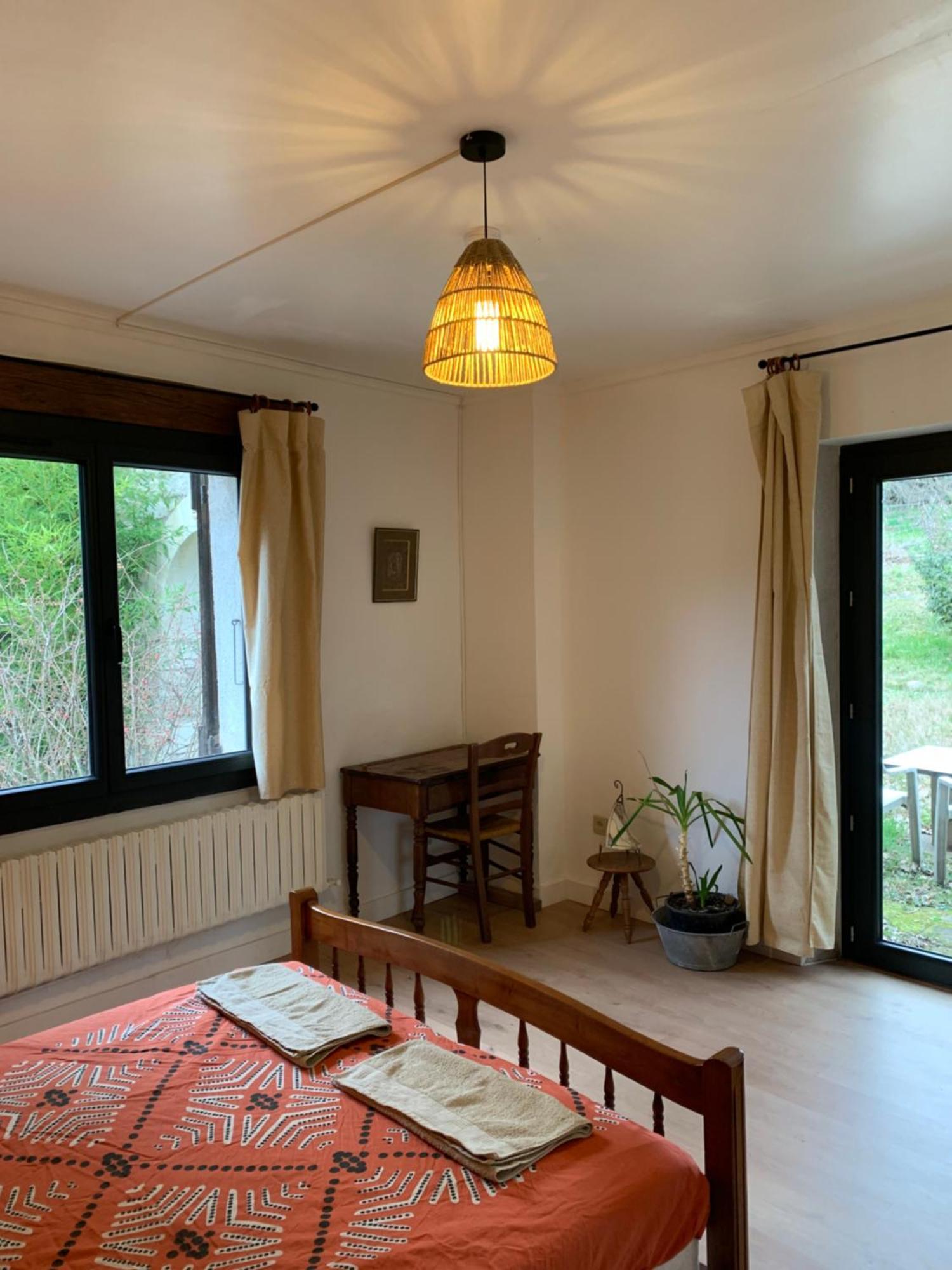 Les Favouilles - Gite & Chambres D Hotes Dauphin Kamer foto